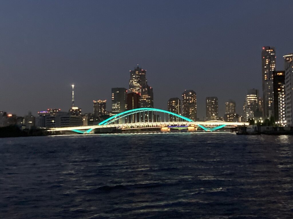 東京