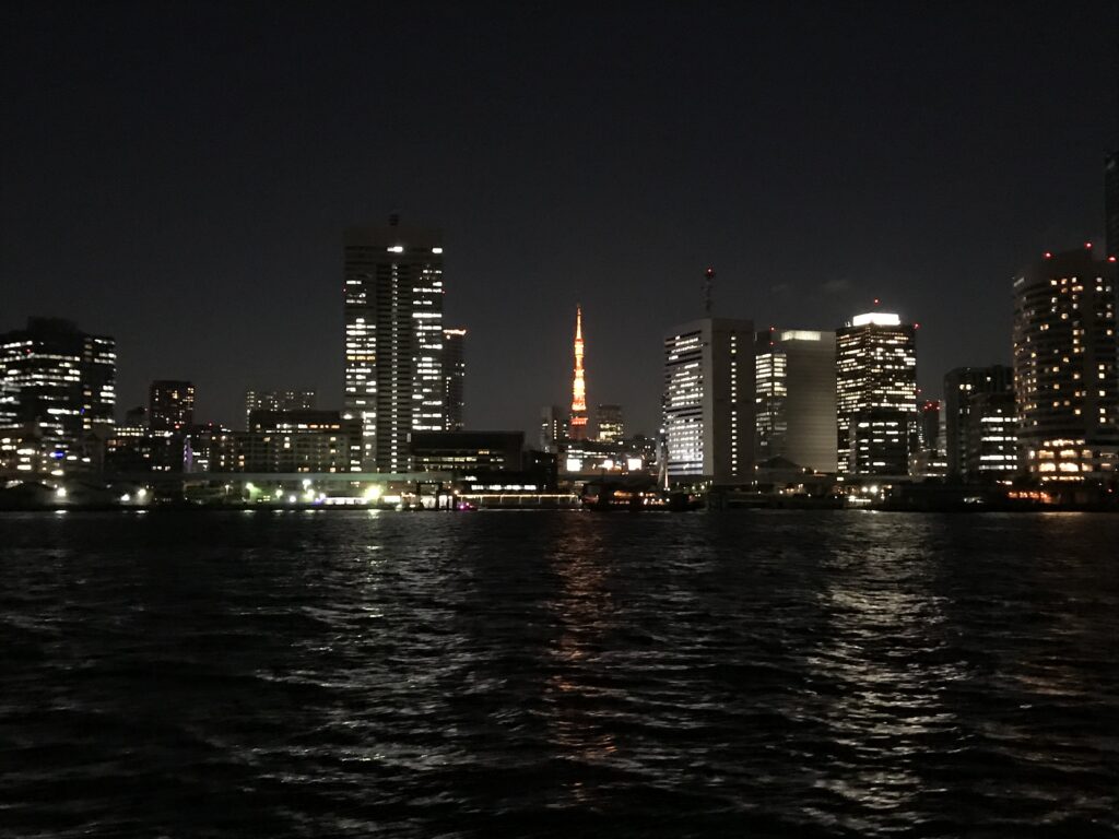 東京